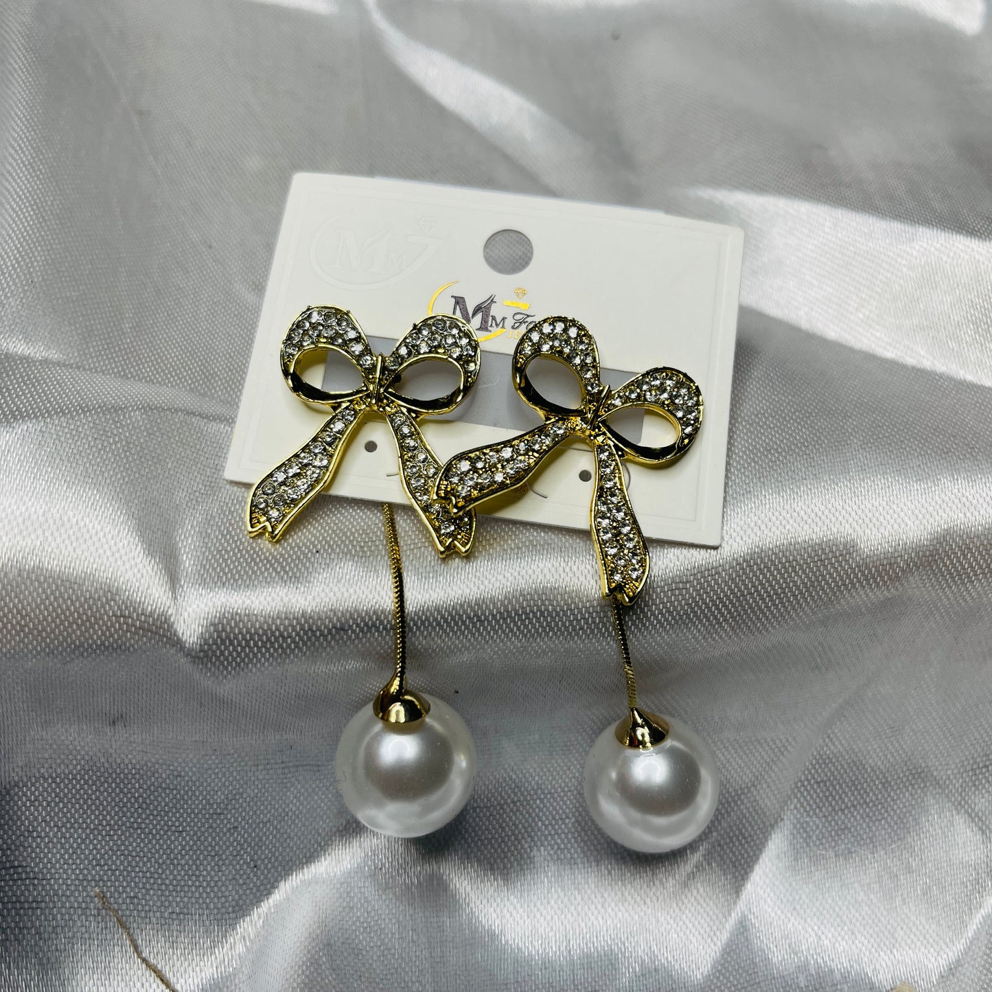 Golden Bow With Pearl Earrings