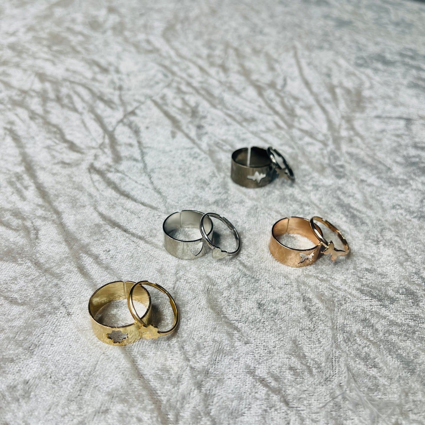 Couple rings ( Pack Of 4 )